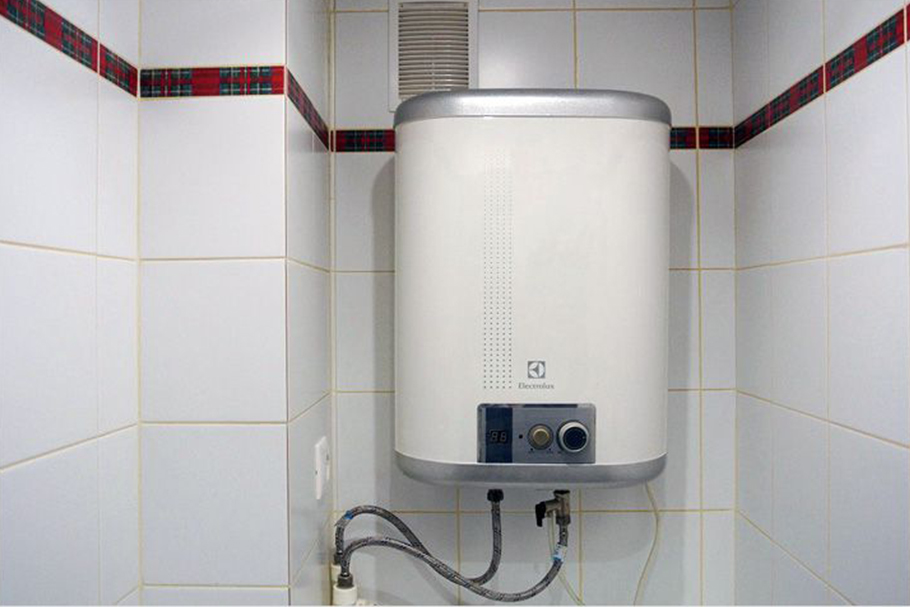Как правильно установить накопительный водонагреватель?